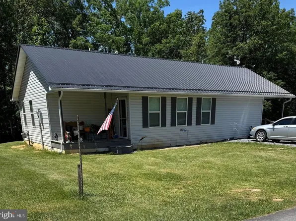 71 Shultz Way, Moorefield, WV 26836