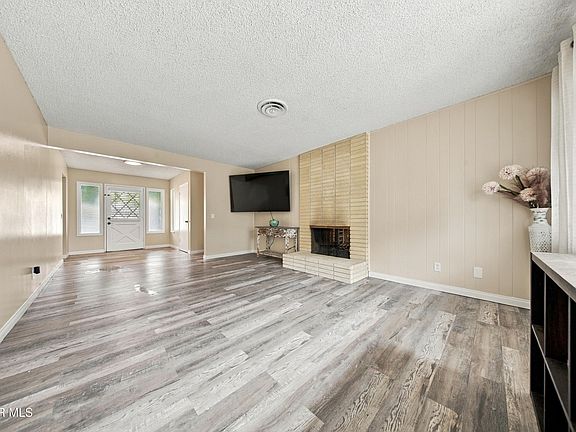 3rd image of 43818 Halcom Ave