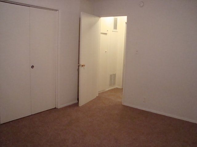 2nd image of 7067 Hawthorn Ave APT 14