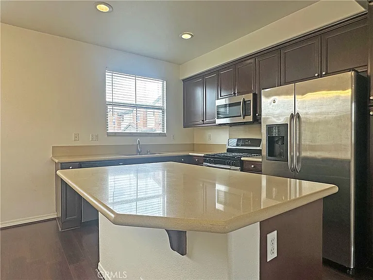 115 Cornell Ave — Photo 6