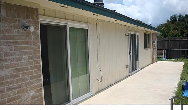 10519 Walnut Glen Dr — Photo 1