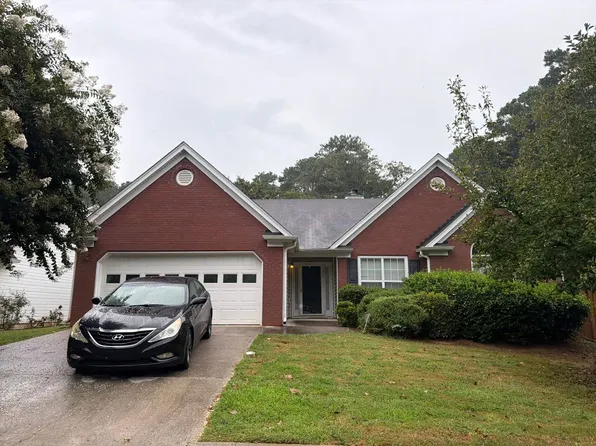 2884 Hillvale Cove Dr, Lithonia, GA 30058