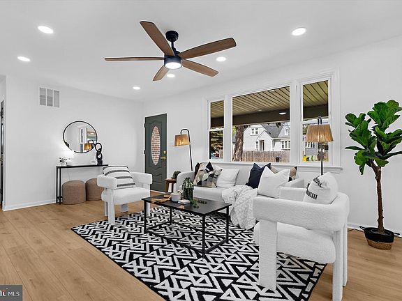 4th image of 203 Walton Ave