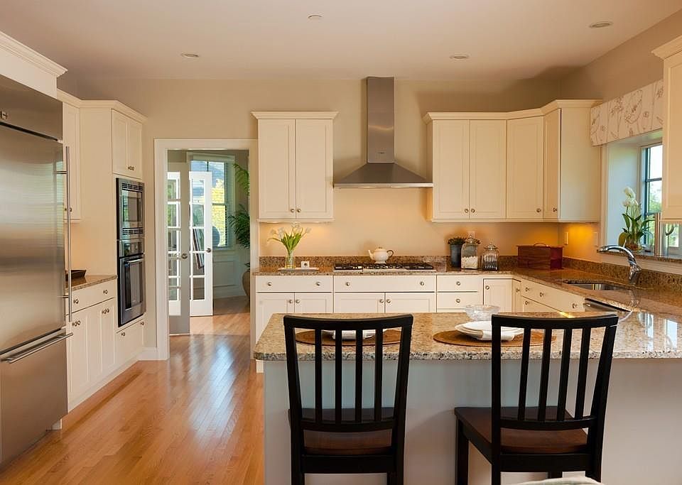 1st image of 48 Woodmere Dr #35
