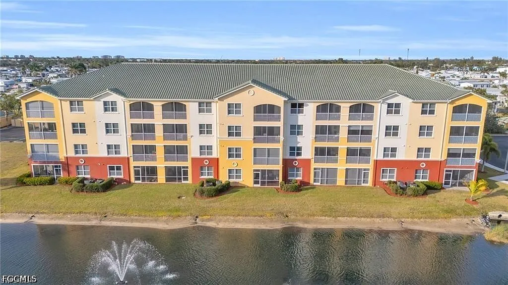 2 bed, 2.0 bath, 1500 sqft, $4,500 — Photo 3