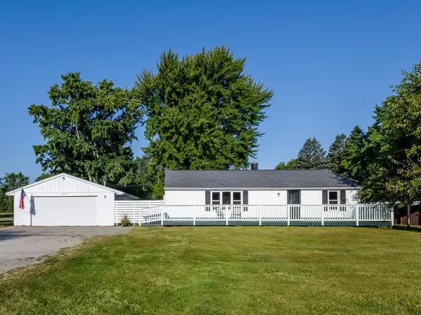 3910 Lincoln Ave, Saint Joseph, MI 49085