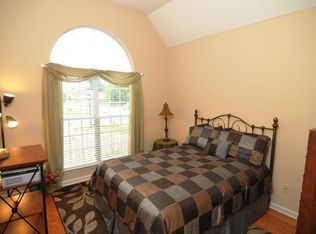 925 Bending Pine Ln, Cordova, TN 38018