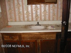 5th image of 1785 W 6th St