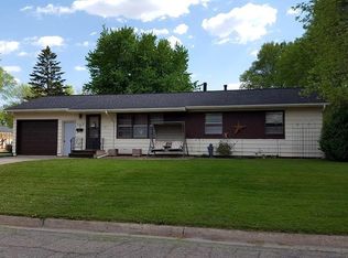 511 W Walnut St, Springfield, MN 56087