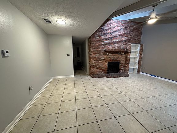 5th image of 22315 Brownie St APT A