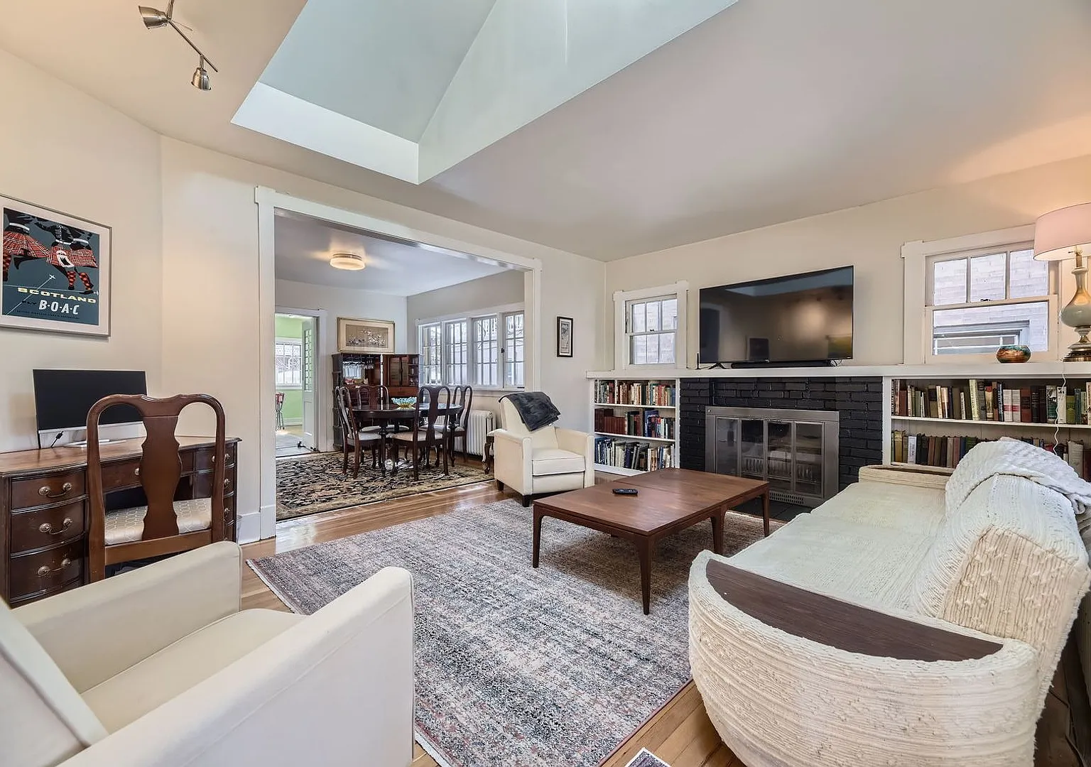 3 BDR Oasis near Denver Botanic Gardens — Photo 1