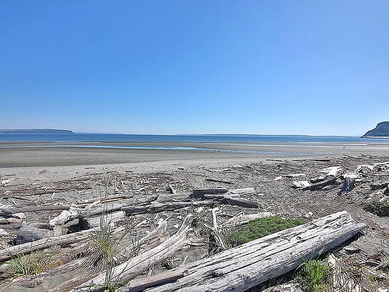 Useless Bay Colony Beach