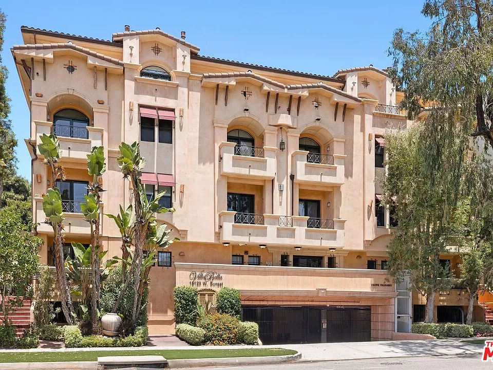 16123 Sunset Blvd #105