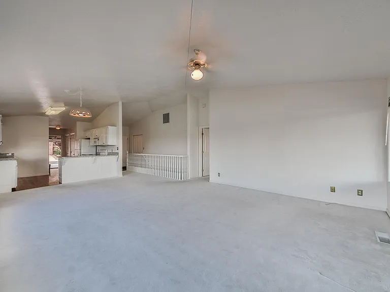 824 W Hampton Rd — Photo 19
