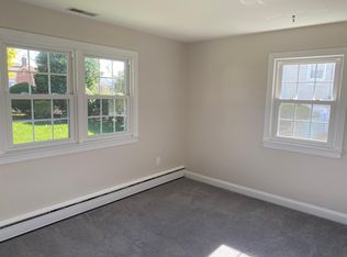 9 Evergreen Rd, Stratford, NJ 08084