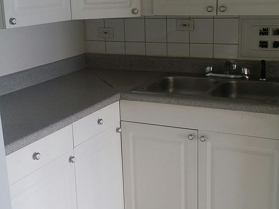 4th image of 7337 S South Shore Dr APT 723