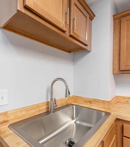 2202 Georgetown Rd NE — Photo 8