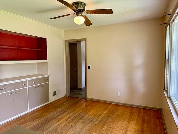5th image of 612 N Garfield Ave