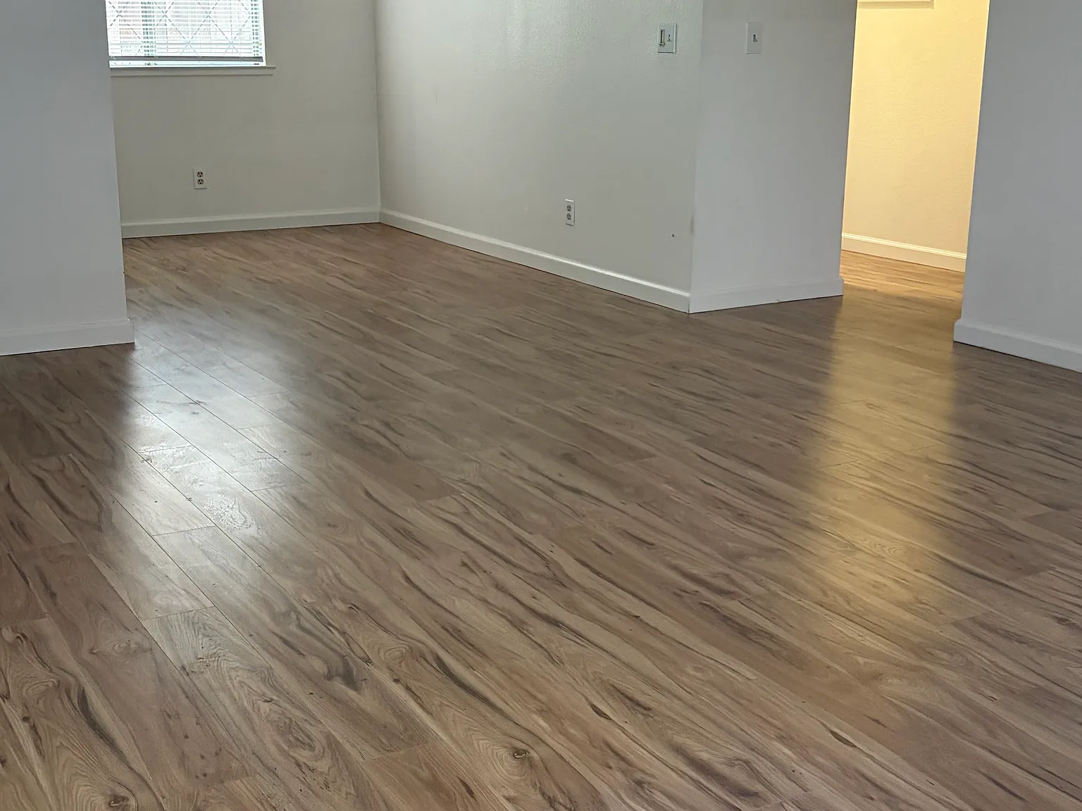 2 bed, 750 sqft, $1,700 — Photo 2