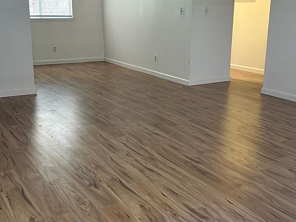 2nd image of 1809 T St APT 5