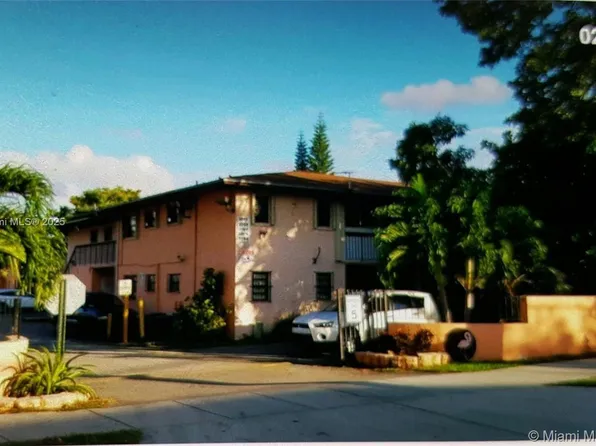 6275 W 24th Ave #2054, Hialeah, FL 33016