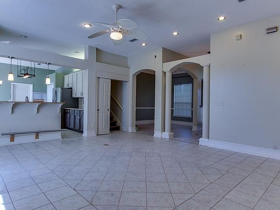 5th image of 23895 Crescent Parke Ct