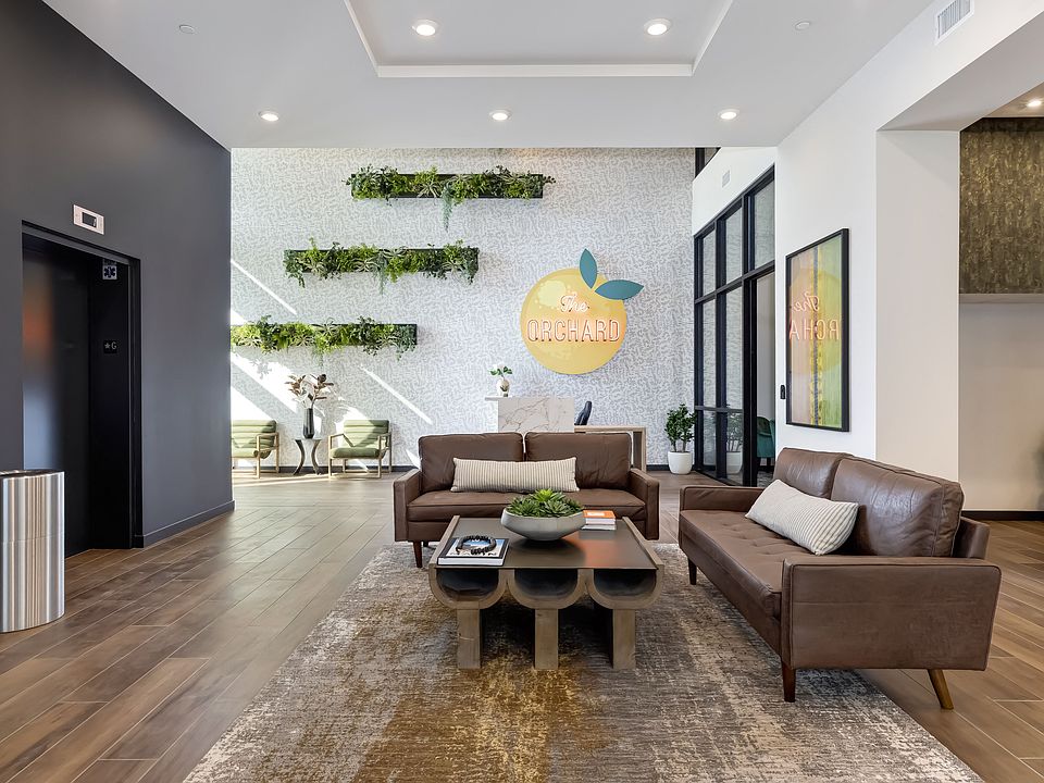leasing lobby