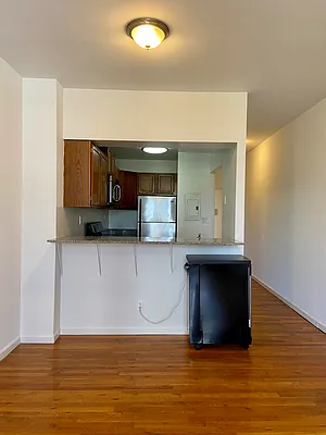 Rented by LDMI Realty Group LLC | media 35