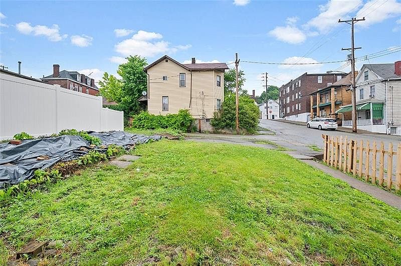 433 Holland Ave, Braddock, PA 15104 Zillow