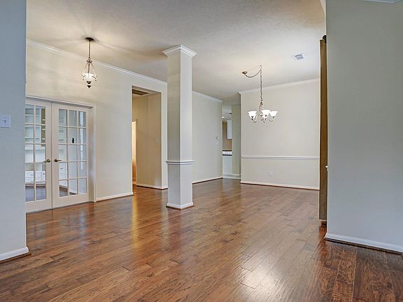 4th image of 3 S Acacia Park Cir