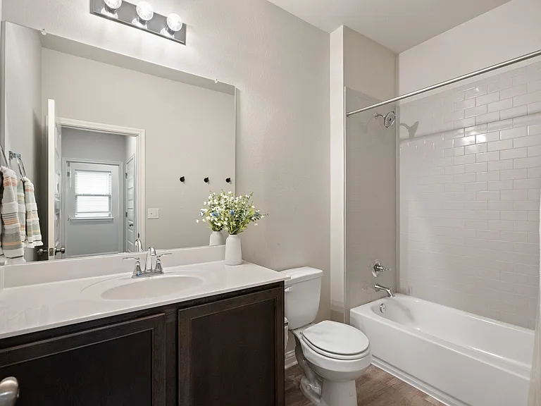 7907 Mellencamp Dr — Photo 16