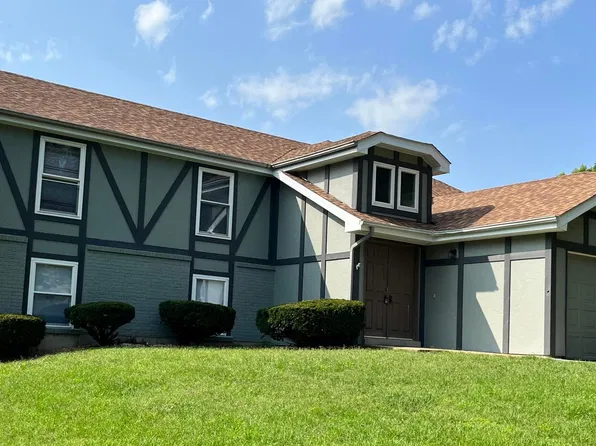 1035 Shadowoak Dr, Ballwin, MO 63021