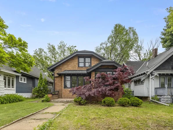 2651 North 46th STREET, Milwaukee, WI 53210