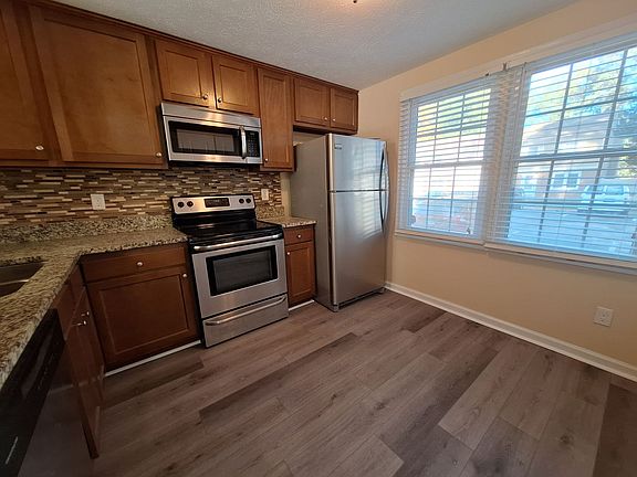 5th image of 501 Chanticlar Ct