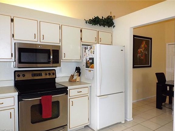 5th image of 14520 Summerlin Trace Ct APT 5