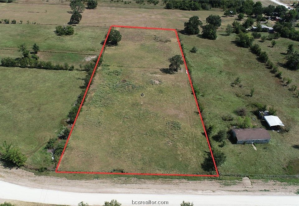 1st image of 2597 Lacy Ln