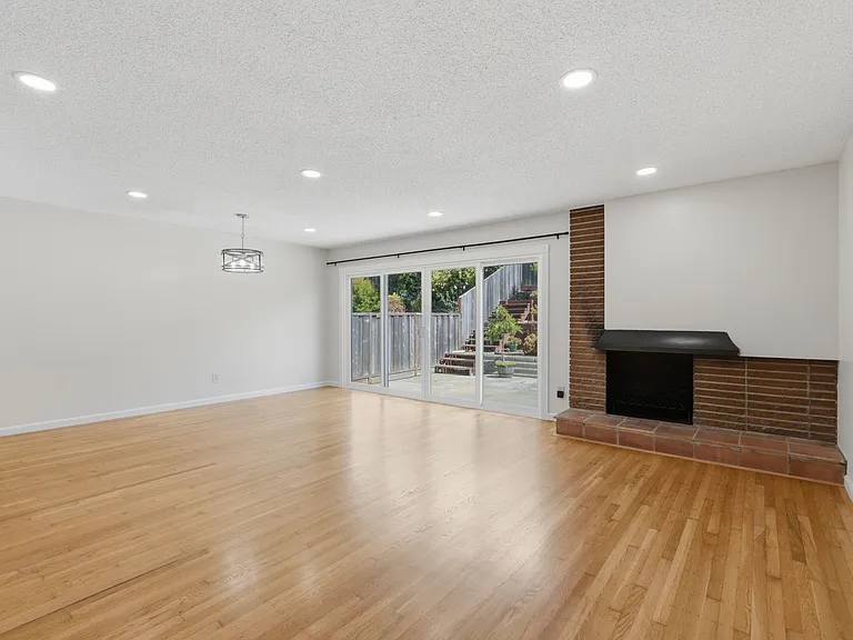 760 Cottonwood Ave — Photo 5