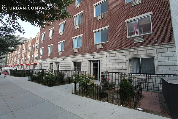 Rented by Compass | media 29