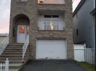 97 Osborne Ter, Newark, NJ 07108