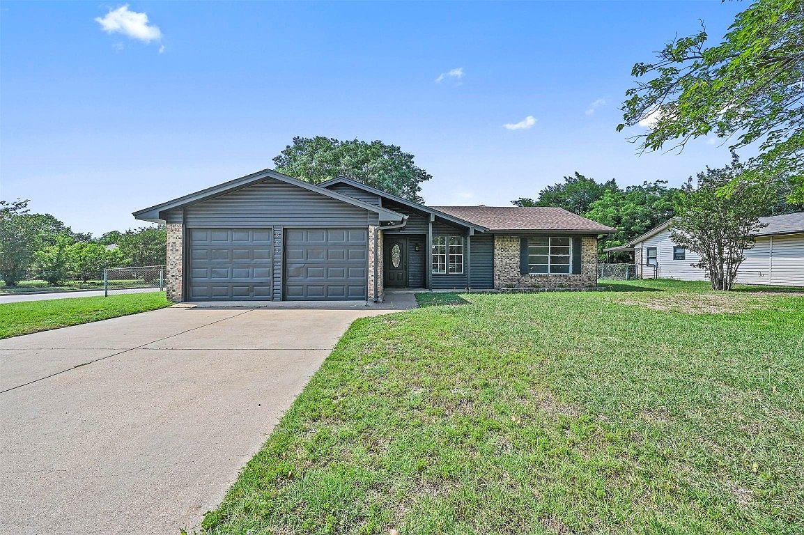 809 N Lisa Ln, Cedar Hill, TX 75104 Zillow