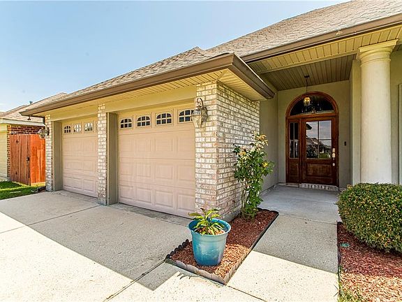 2nd image of 15 Summerlin Dr