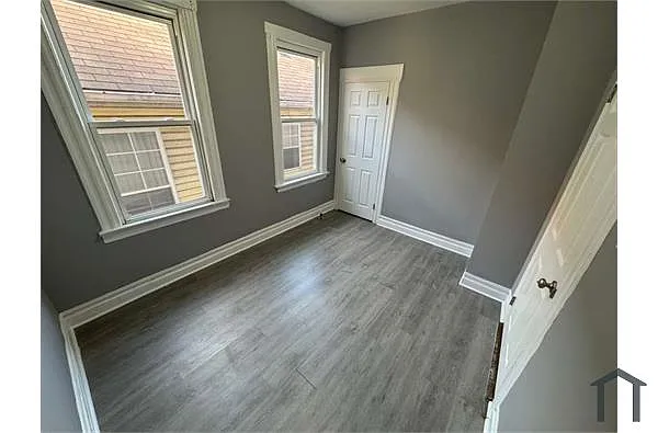 Building Photo - 903 Hunterdon St #2