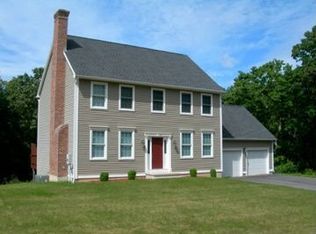 8 Ashley Ln, Colchester, CT 06415