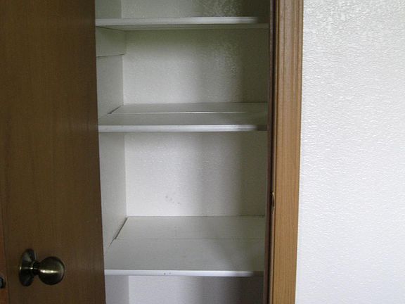 Kitchen pantry