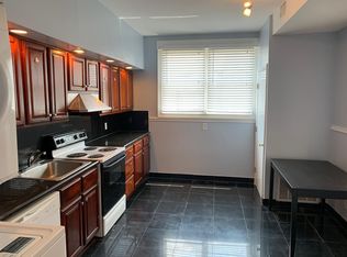 1320 W Ritner St, Philadelphia, PA 19148