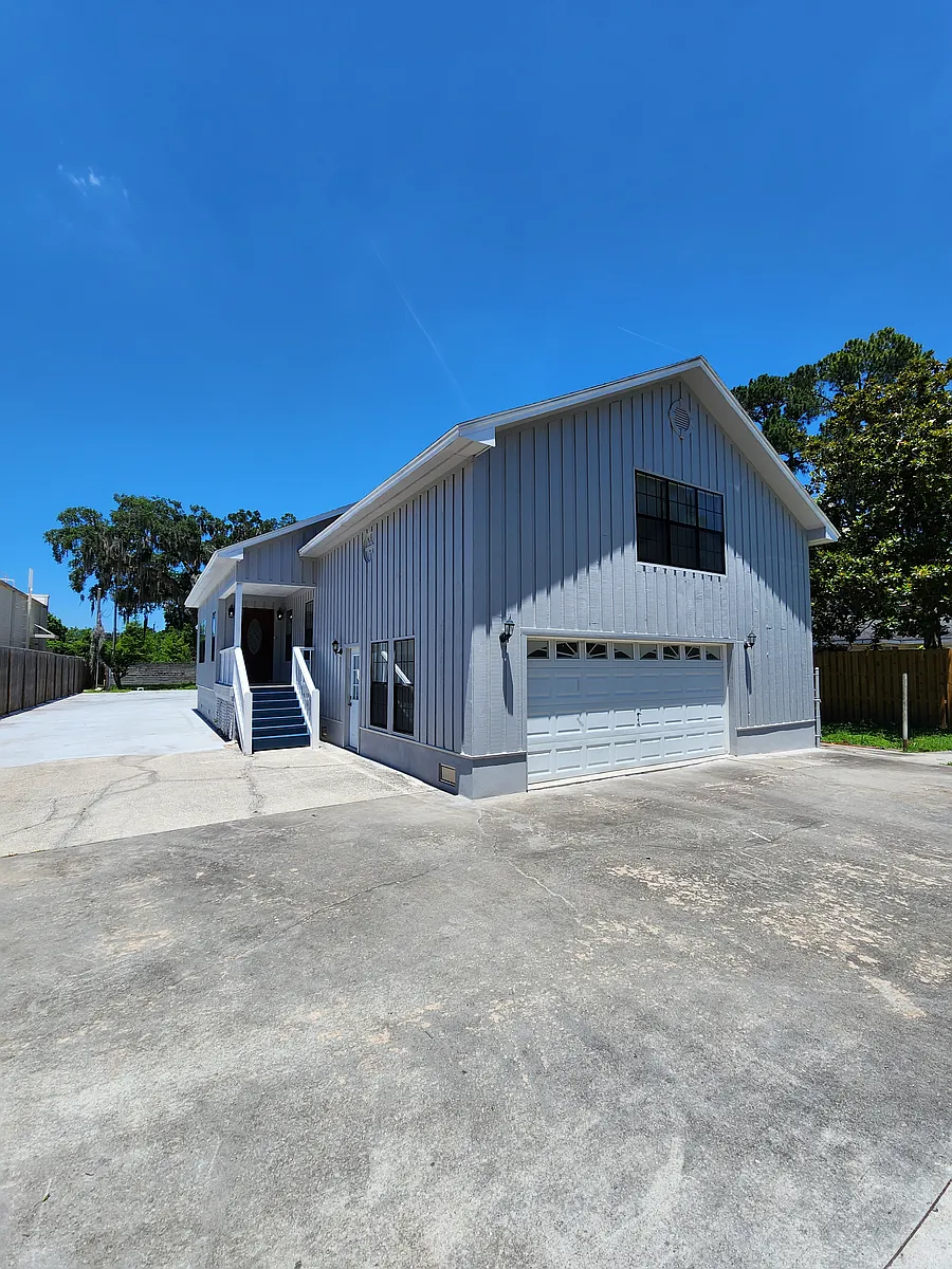 Building Photo - 2611 Whatley Ave