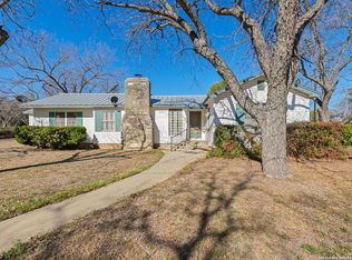 2602 Avenue K, Hondo, TX 78861