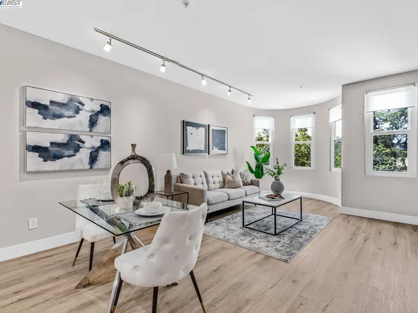 427 Alma St APT 308, Palo Alto, CA 94301