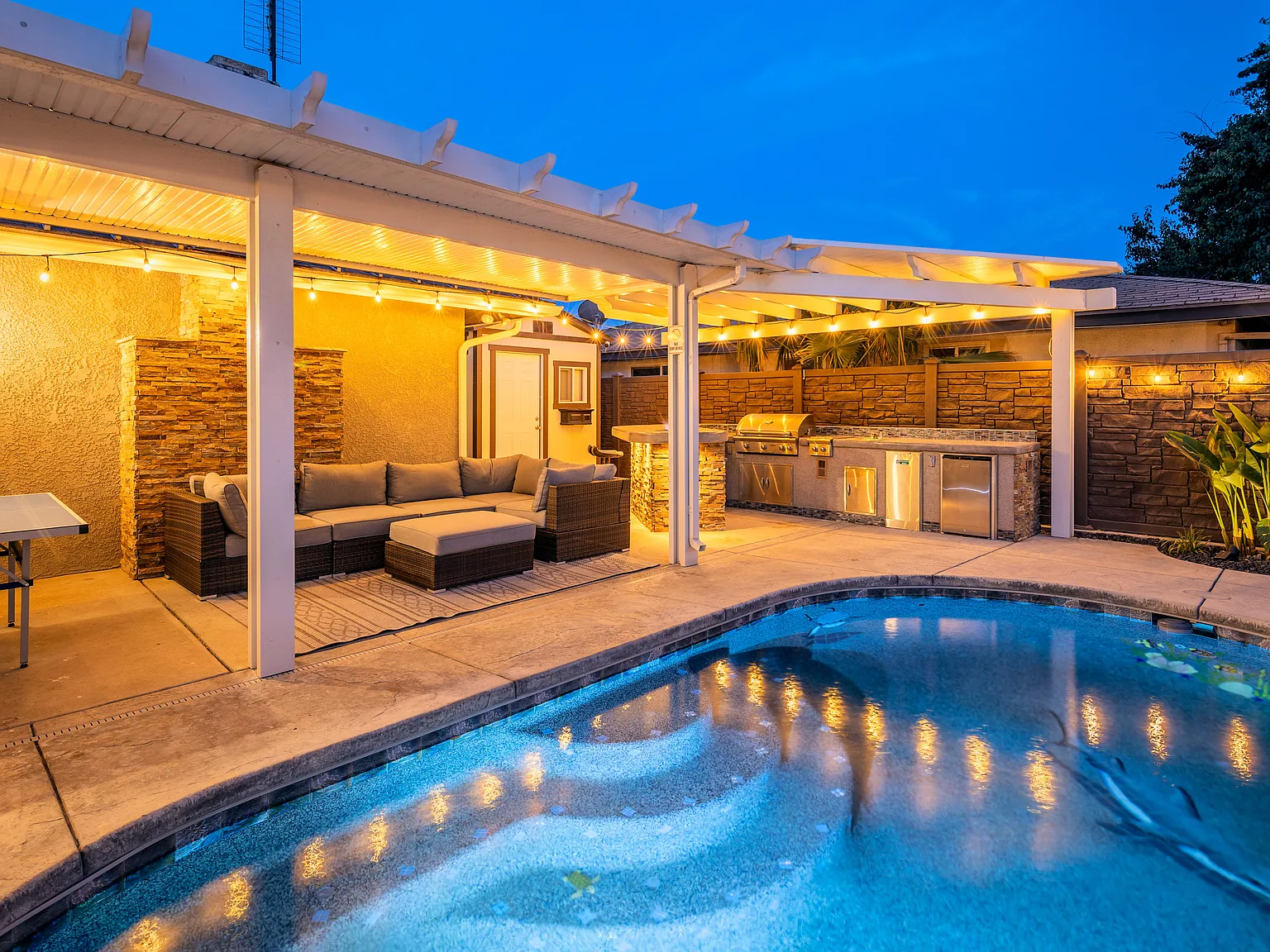 5 bed, 1725 sqft, $7,000 — Photo 3
