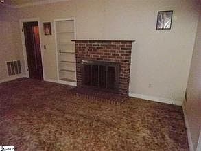 3rd image of 13 Leland Cir